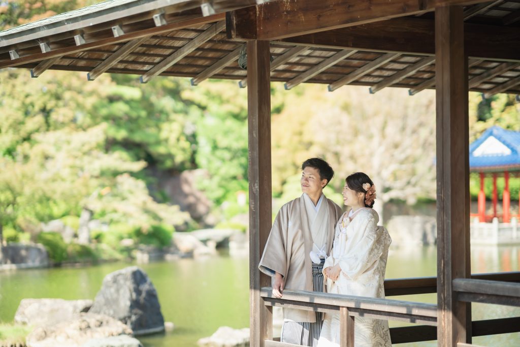 大阪・堺のフォトスタジオ「ブランフルール」
大仙公園日本庭園で和装前撮り(白無垢)_15