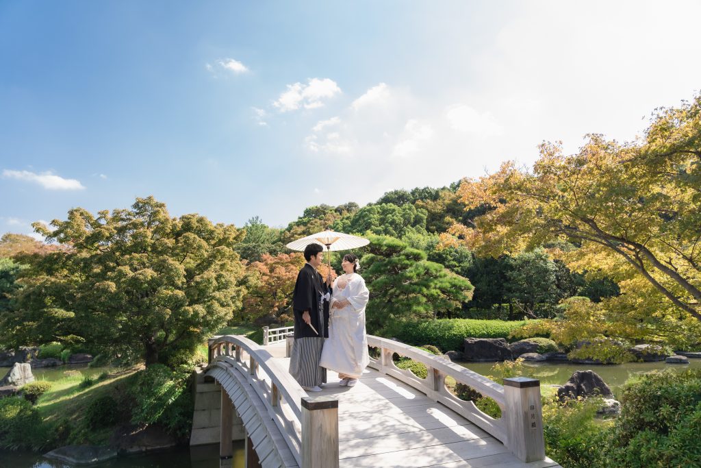 大阪・堺の前撮りフォトスタジオ
ブランフルール
秋の大仙公園の日本庭園で
和装（白無垢）カット_4