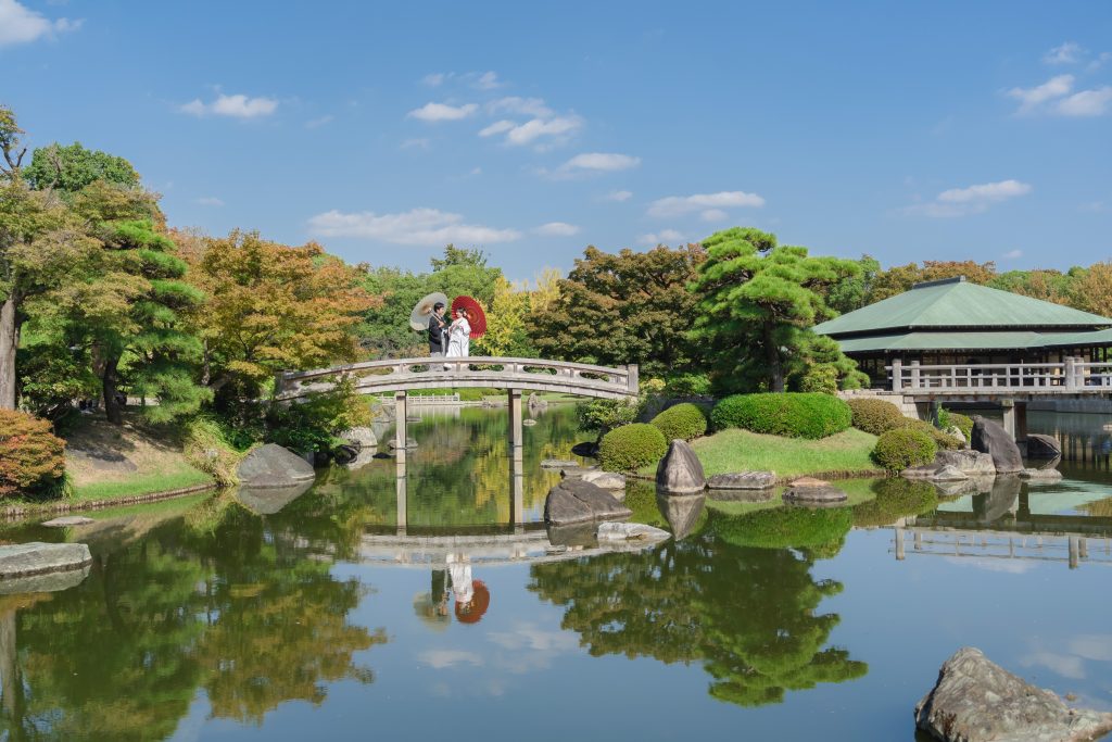 大阪・堺の前撮りフォトスタジオ
ブランフルール
秋の大仙公園の日本庭園で
和装（白無垢）カット_6