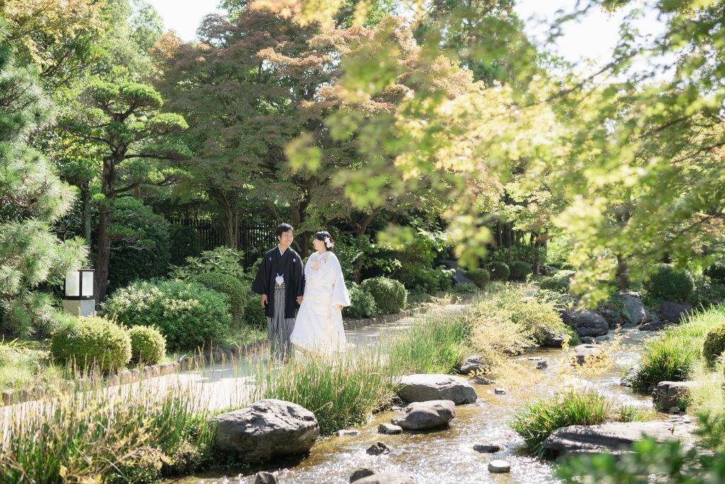 大阪・堺の前撮りフォトスタジオ
ブランフルール
秋の大仙公園の日本庭園で
和装（白無垢）カット_14