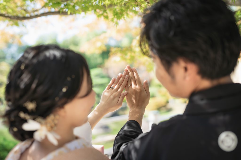 大阪・堺の前撮りフォトスタジオ
ブランフルール
秋の大仙公園の日本庭園で
和装（白無垢）カット_15