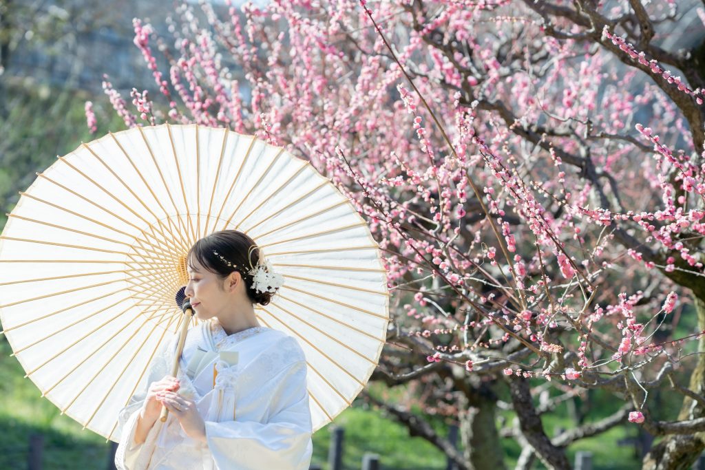 大阪・堺の前撮りフォトスタジオ「ブランフルール」 大阪城公園梅林の和装のロケーション前撮り_10