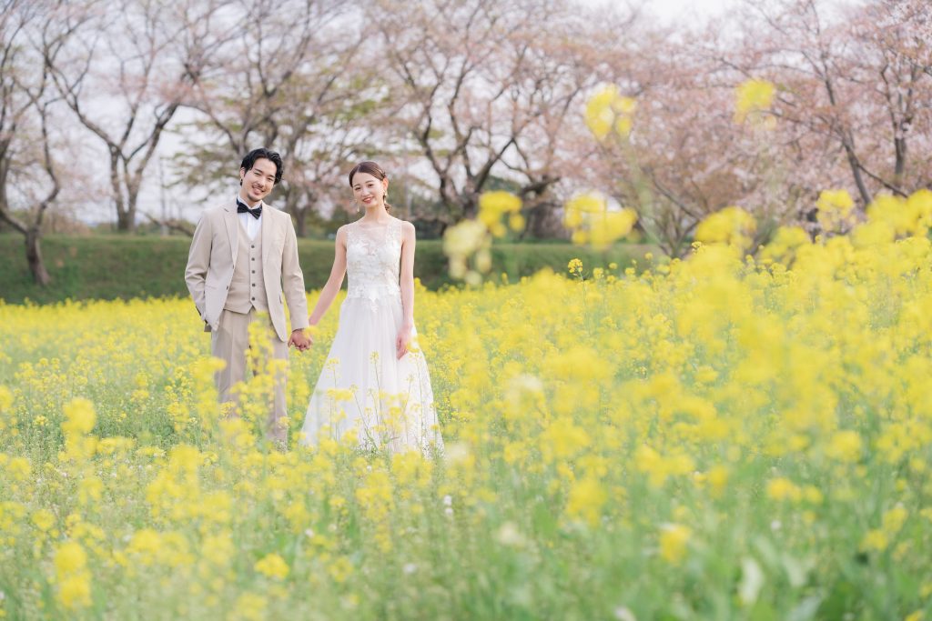 大阪・堺の前撮りフォトスタジオ「ブランフルール」 奈良の藤原宮跡の洋装ロケーション前撮り_2025年3月_春のキャンペーン_3