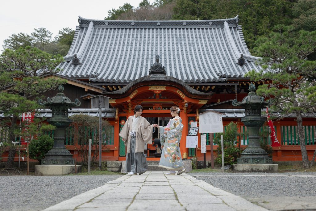 大阪・堺の前撮りフォトスタジオ「ブランフルール」 大阪堺の大仙公園の洋装ロケーション前撮り_2025年4月_京都_毘沙門堂_和装_16